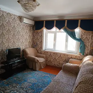 2-комн. квартира, 4 этаж, 50м², центр