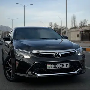 Toyota Camry, 2017