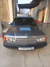 Mercedes-Benz W201, 1990-2