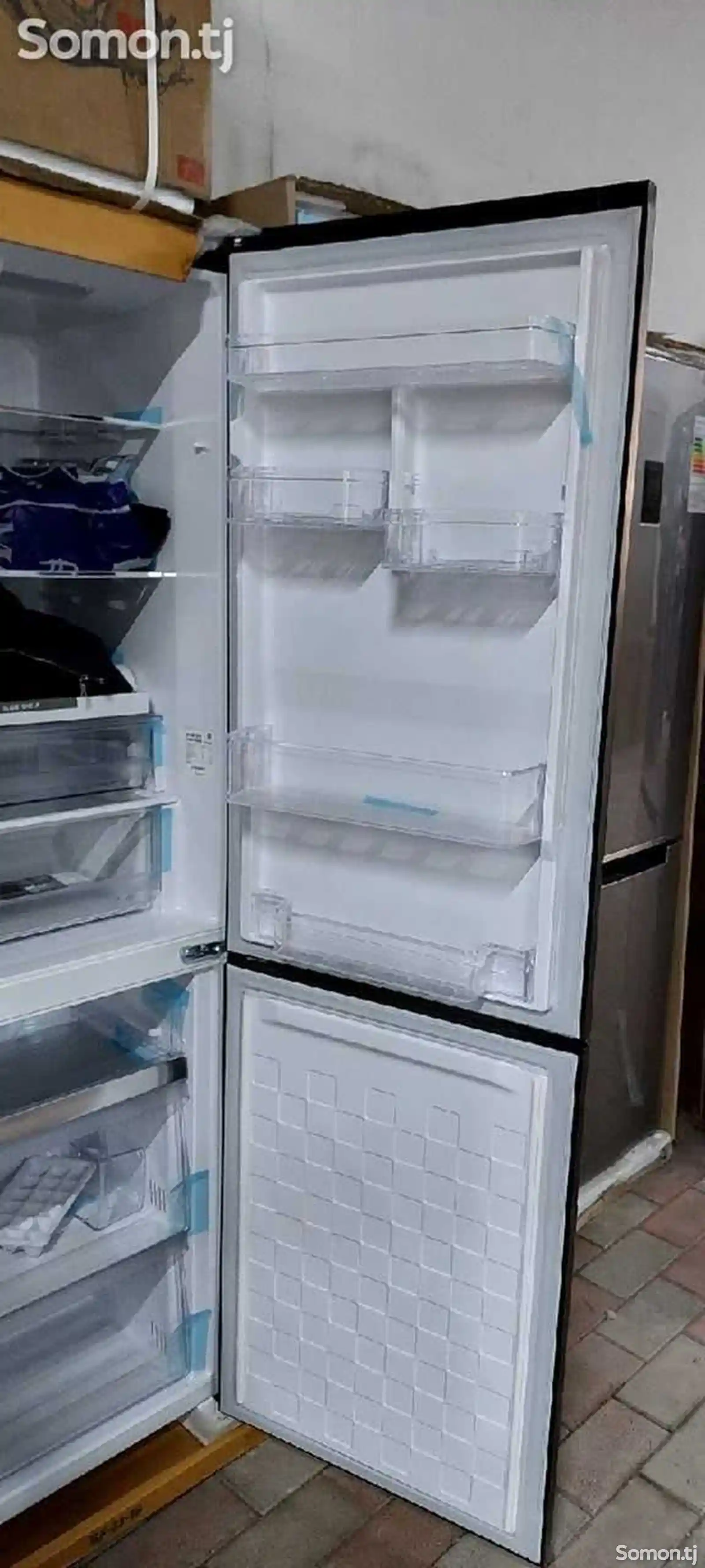 Холодильник hitachi-2