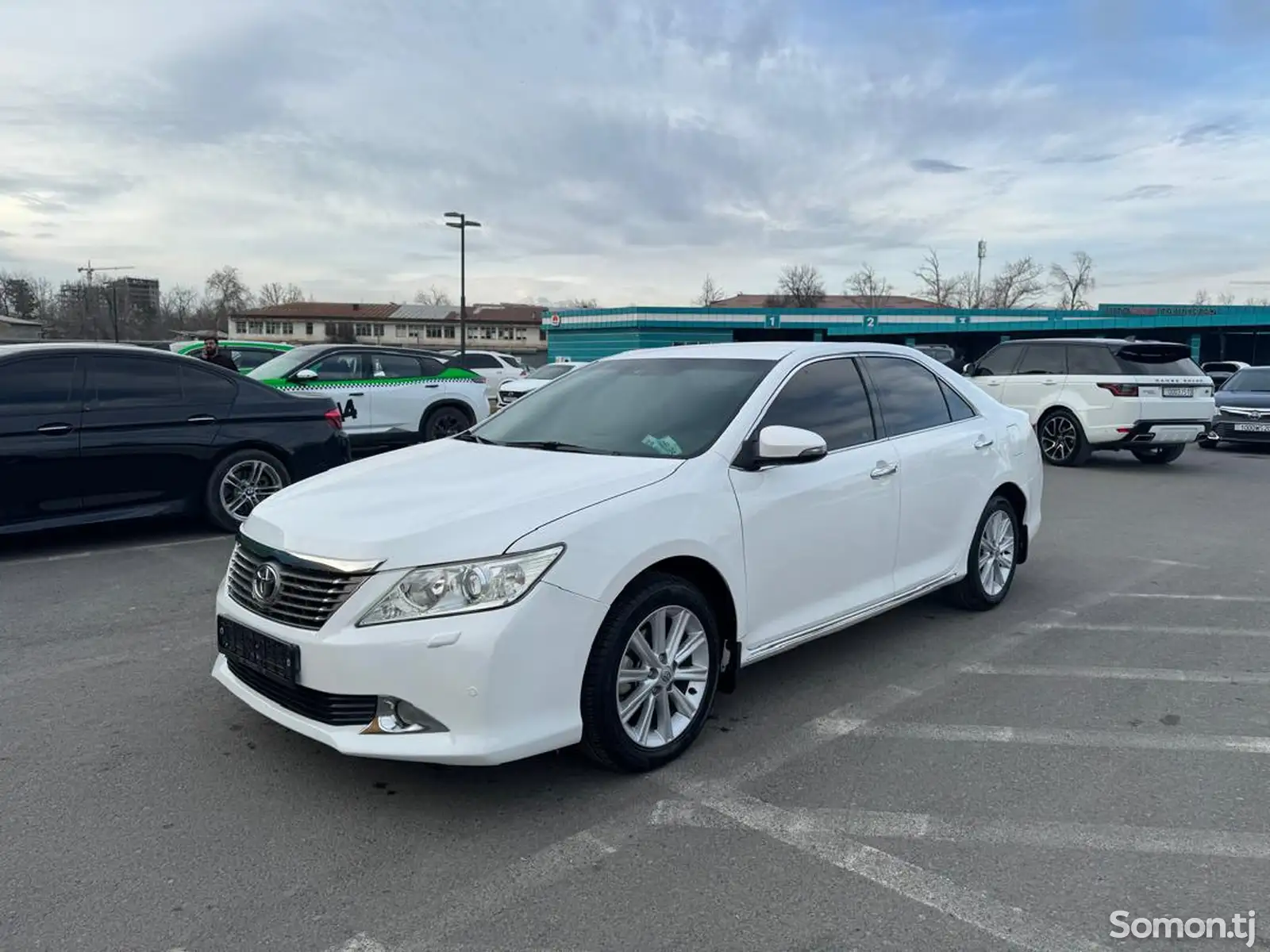 Toyota Camry, 2013-1