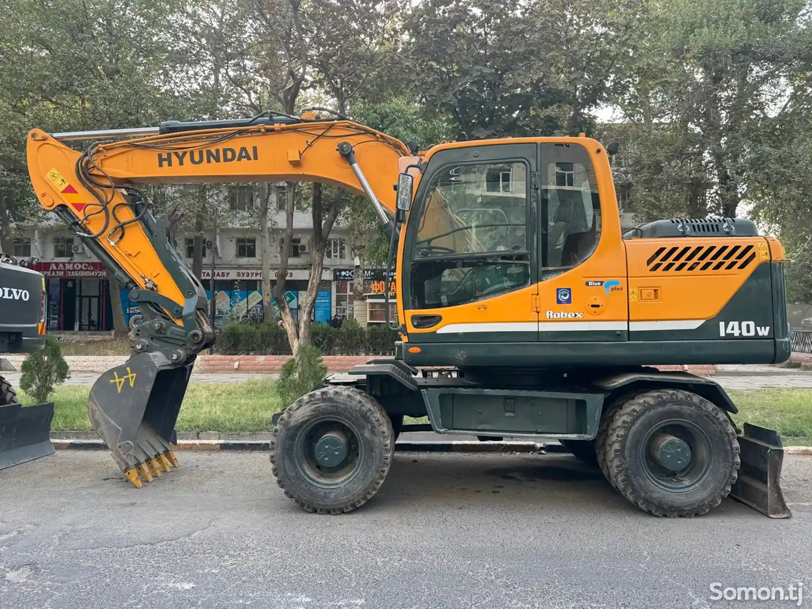 Экскаватор Hyundai R140W 2015-1