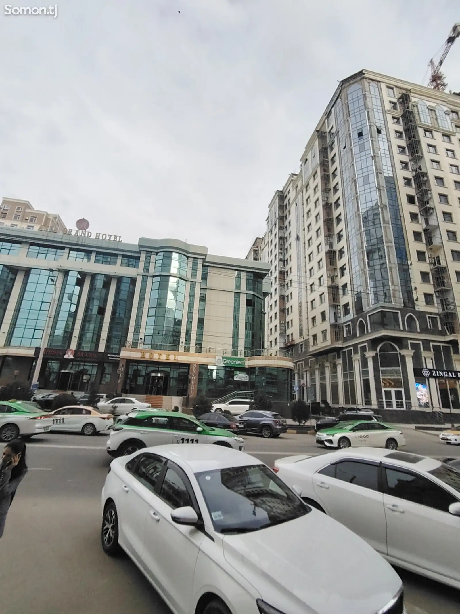 3-комн. квартира, 9 этаж, 117 м², Славянский-1