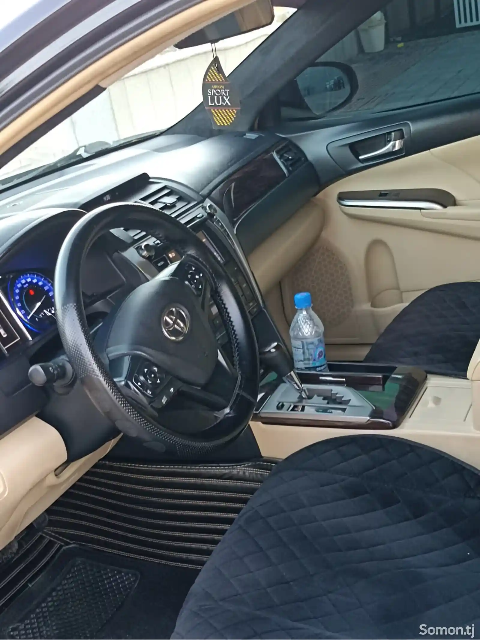 Toyota Camry, 2015-3