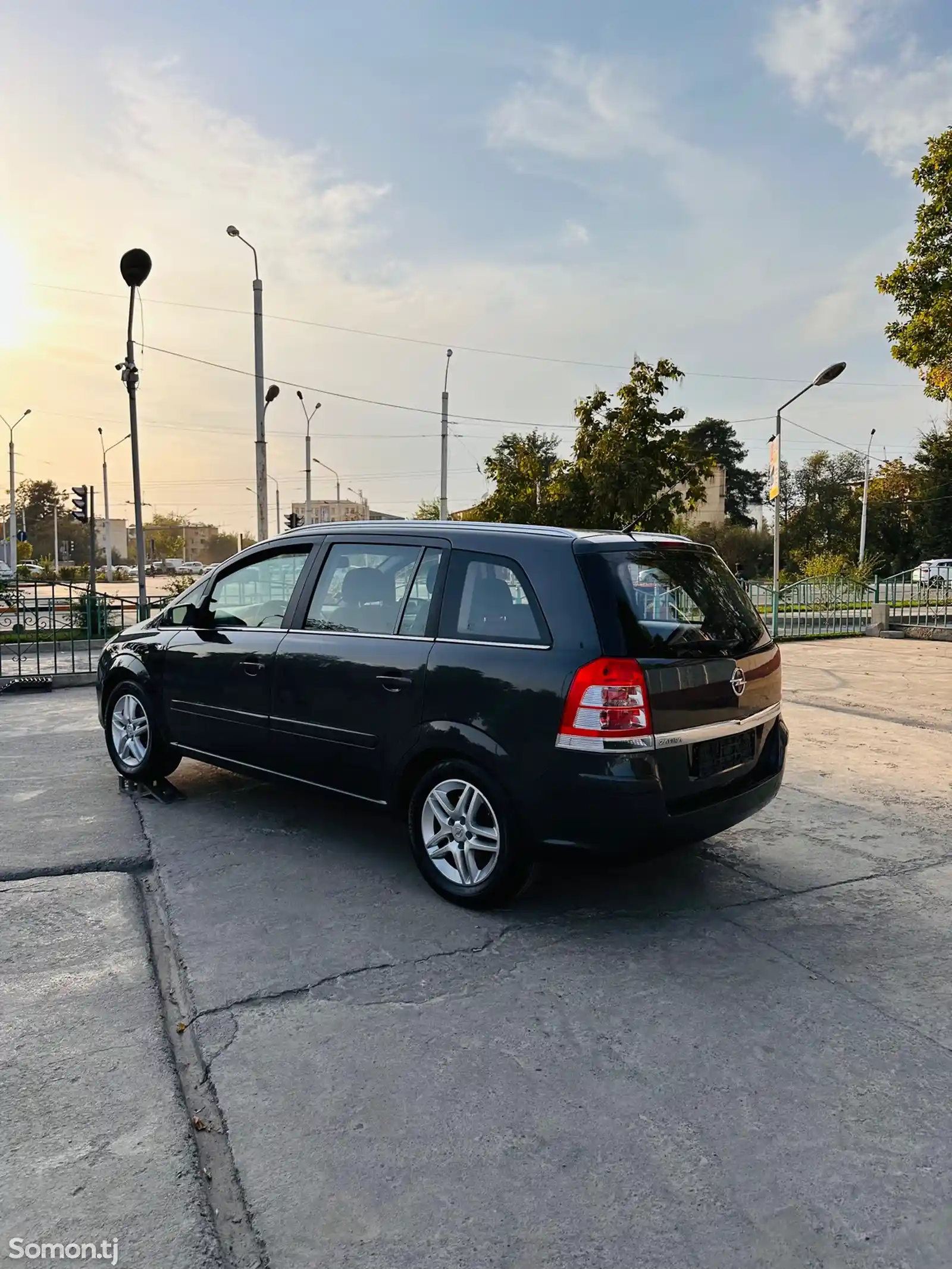 Opel Zafira, 2009-4