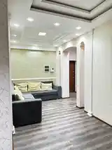 4-комн. квартира, 11 этаж, 120м², Сомони-2