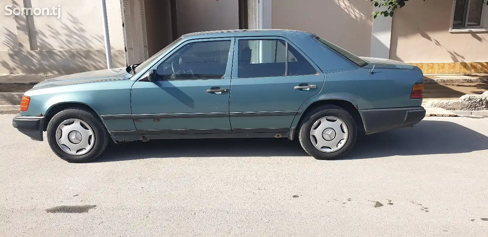 Mercedes-Benz W124, 1988-5