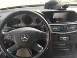 Mercedes-Benz E class-7