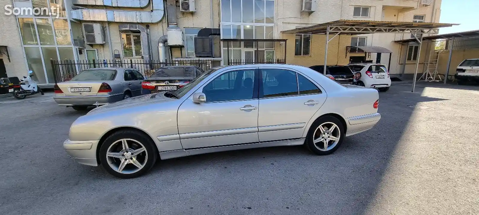 Mercedes-Benz E class, 2000-9