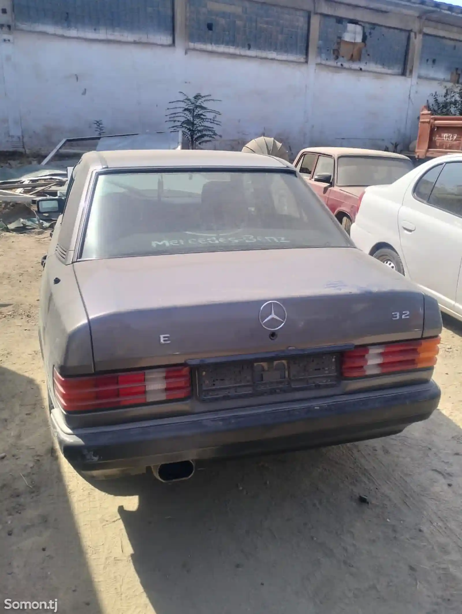 Mercedes-Benz W201, 1992 на запчасти-7