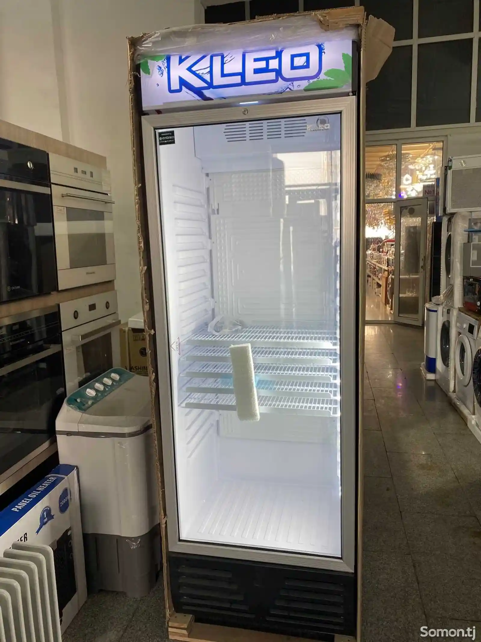 Витринный холодильник Kleo 478л-5