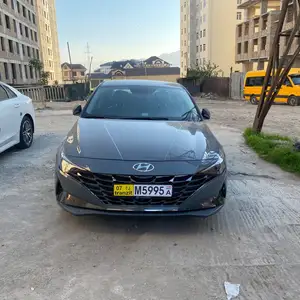 Hyundai Elantra, 2021