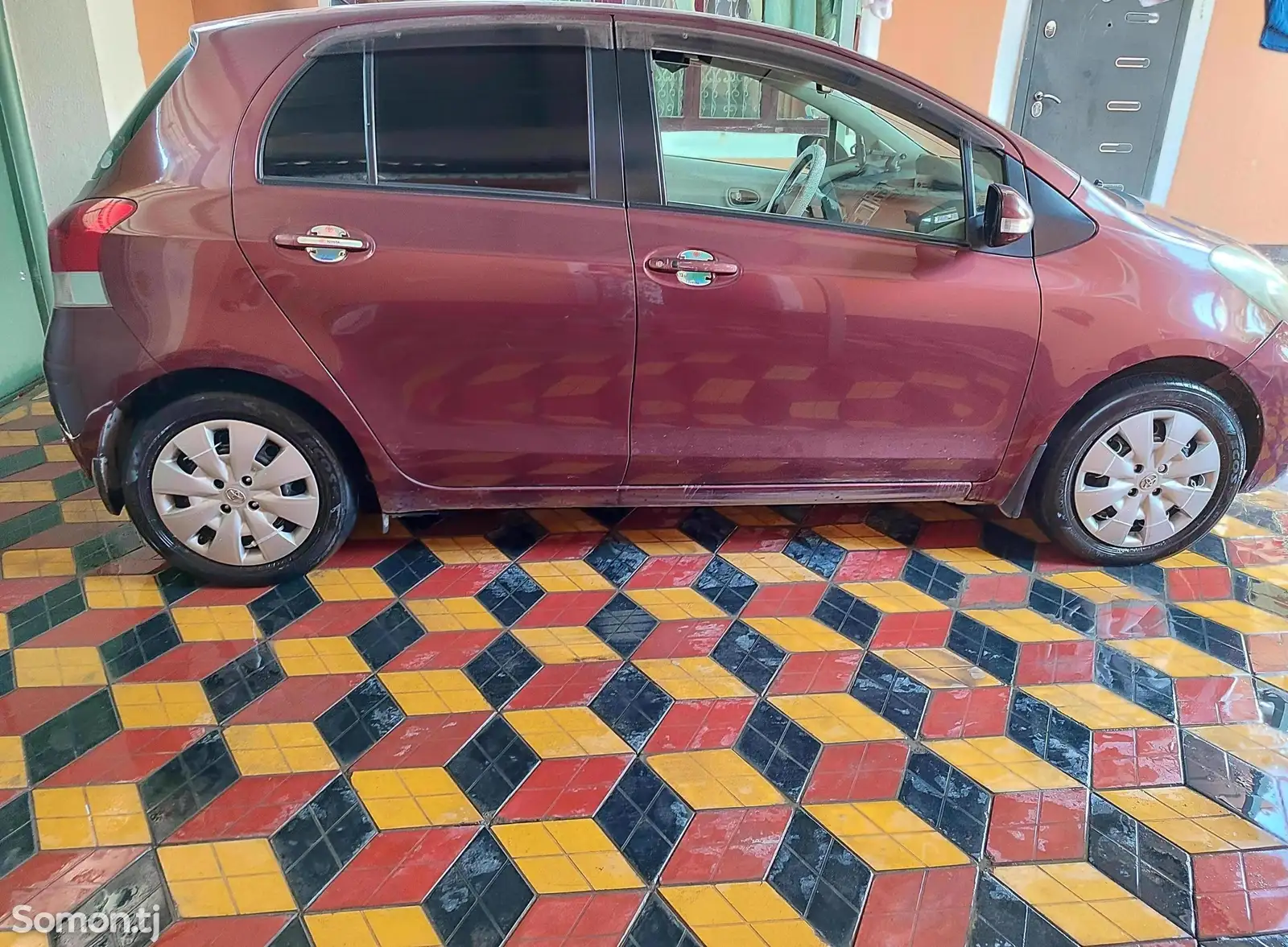 Toyota Vitz, 2010-1