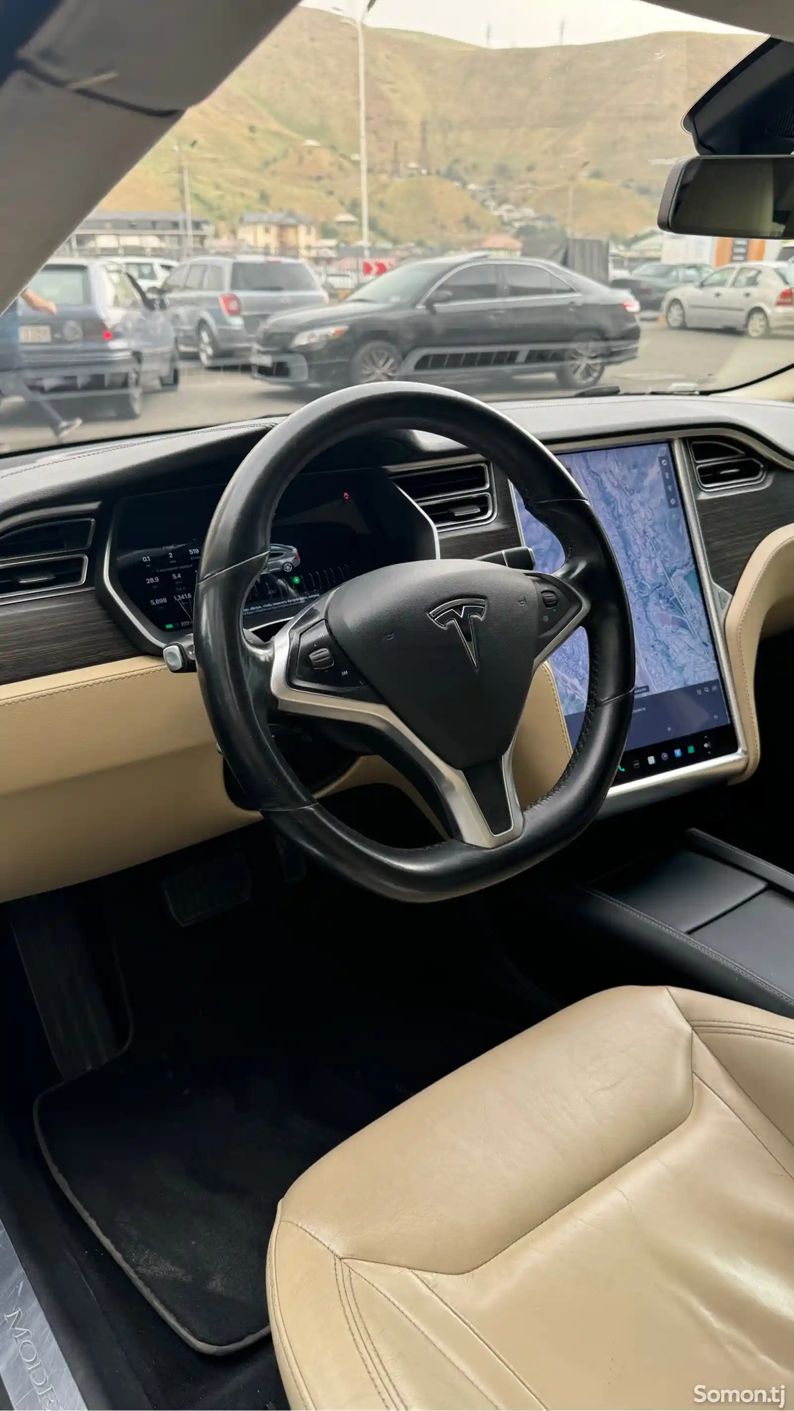 Tesla Model S, 2016-8
