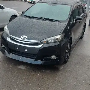 Toyota Wish, 2014