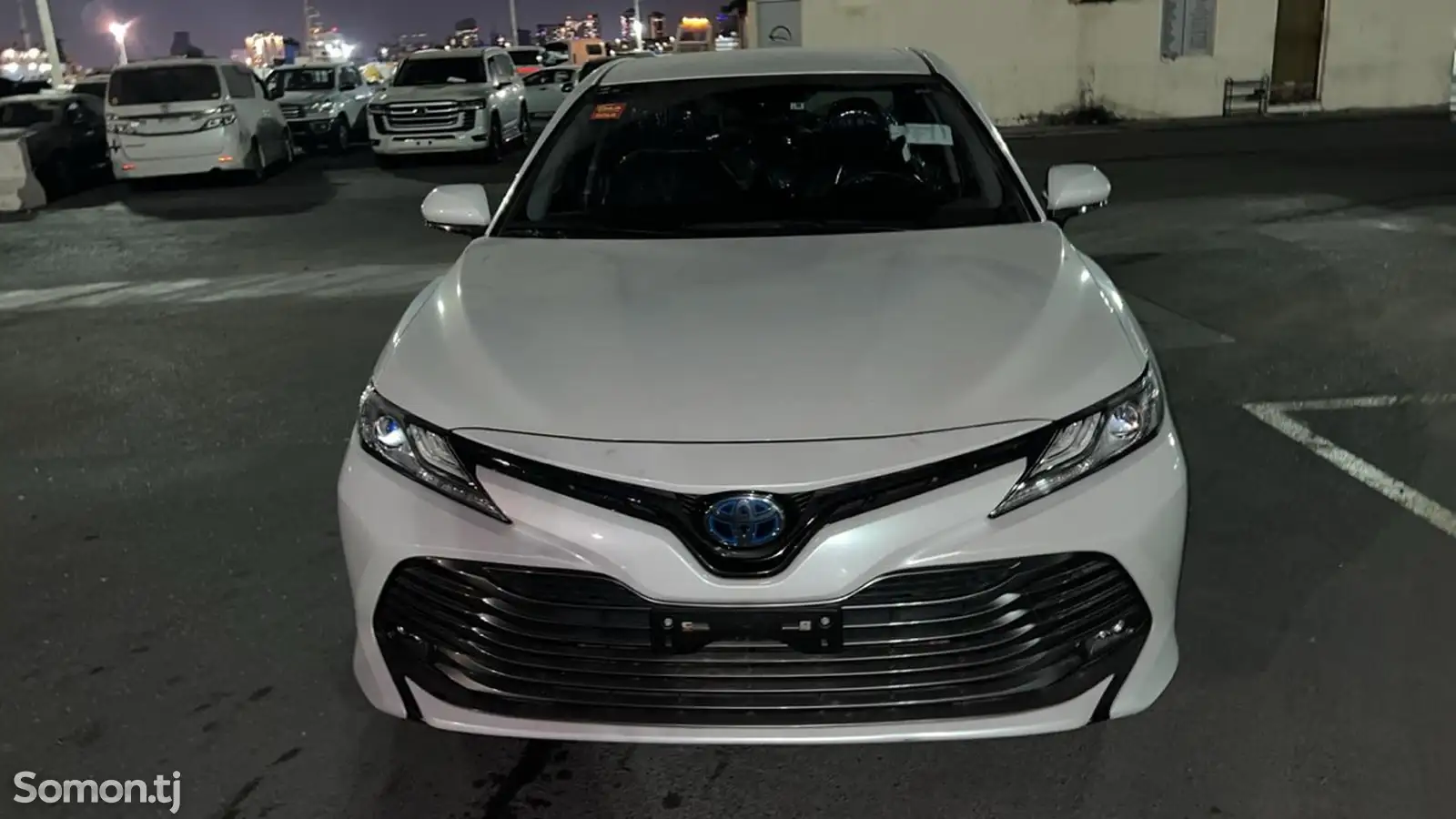 Toyota Camry, 2017-1