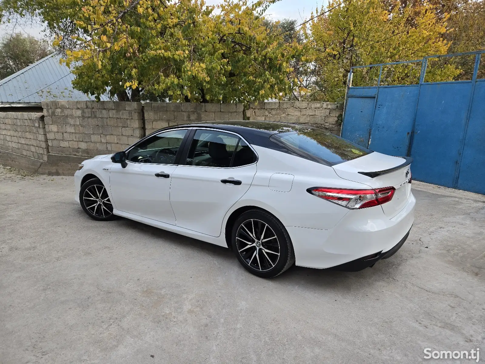 Toyota Camry, 2018-1