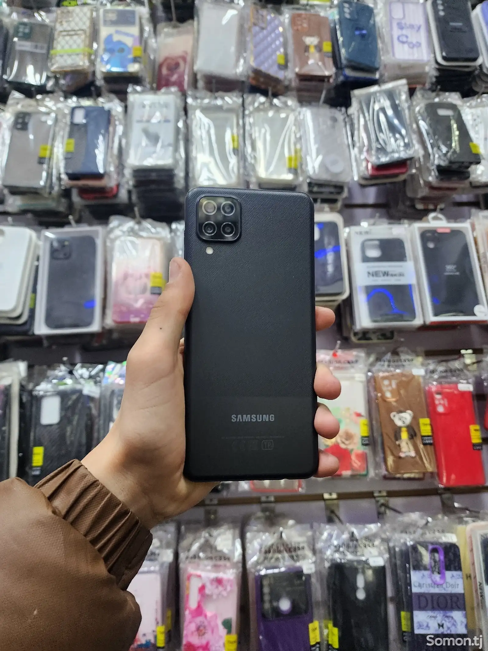 Samsong Galaxy A12-1