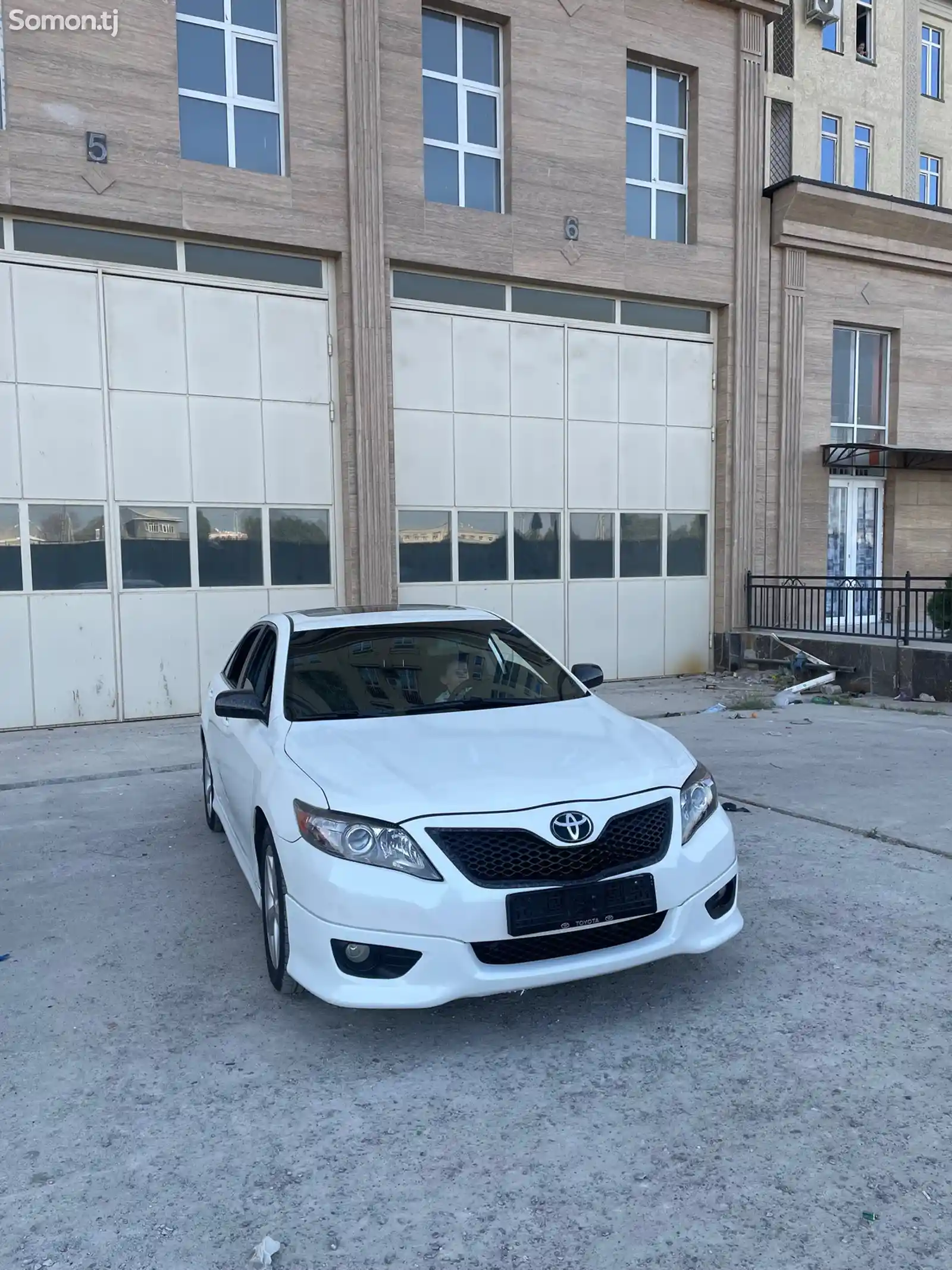 Toyota Camry, 2011-1