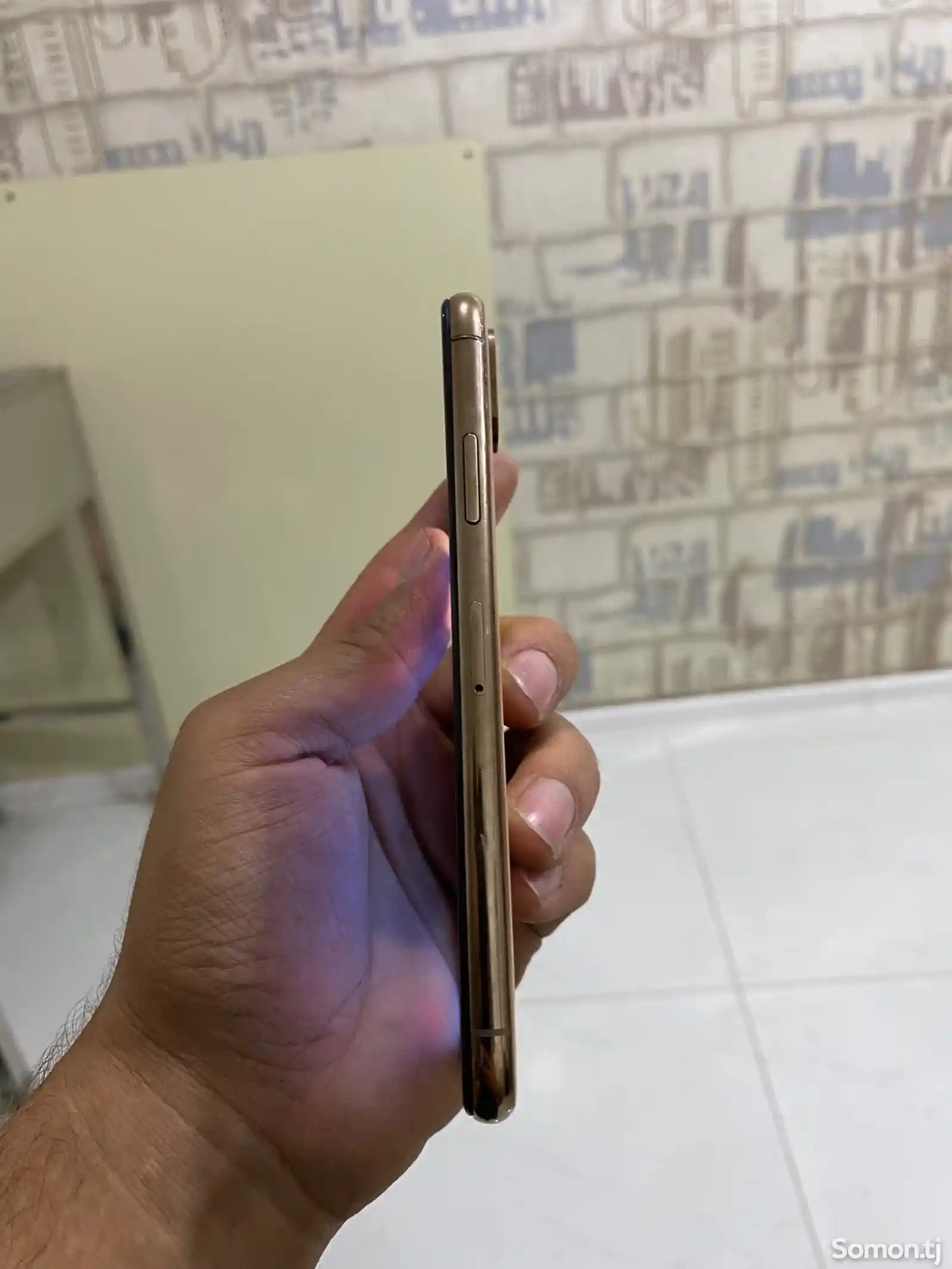 Apple iPhone Xs, 256 gb, Gold-3