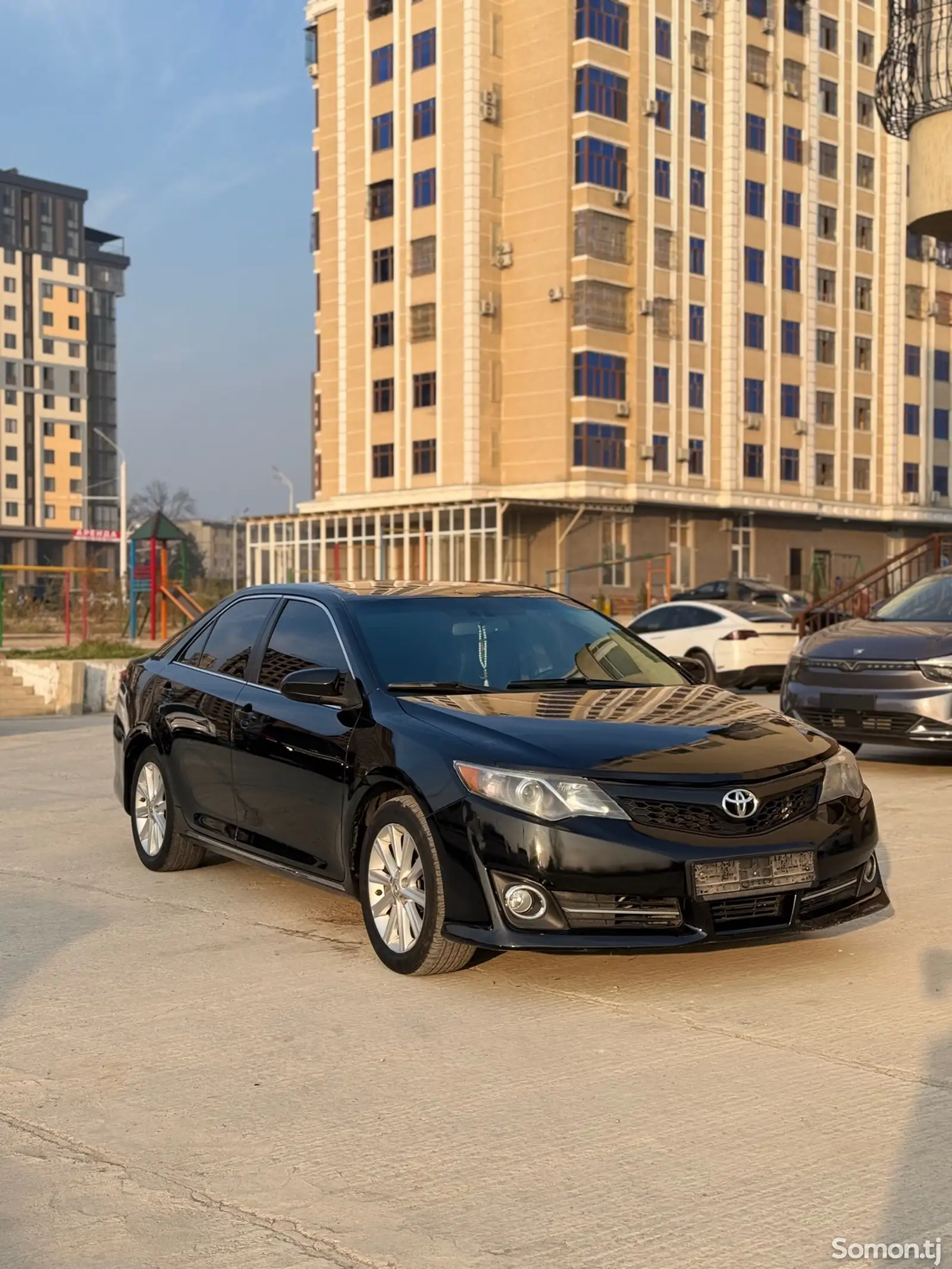 Toyota Camry, 2013-1