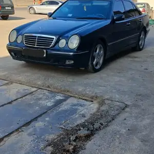 Mercedes-Benz E class, 2000