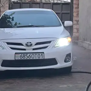 Toyota Corolla, 2012