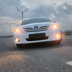 Toyota Camry, 2010