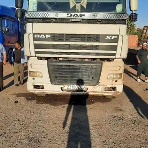 Сдельный тягач Daf Evro 3