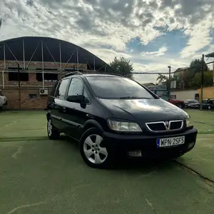 Opel Zafira, 2002