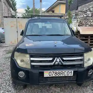 Mitsubishi Pajero, 2008