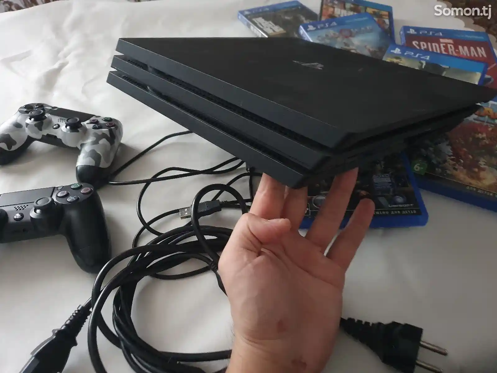 Игровая приставка Sony Playstation 4 Pro-5