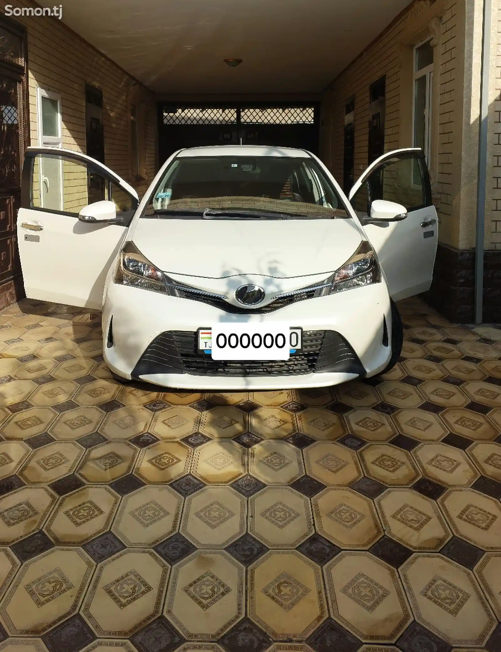 Toyota Vitz, 2017-1