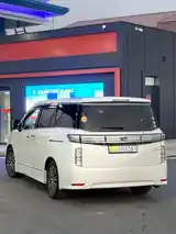 Nissan Elgrand, 2014-4