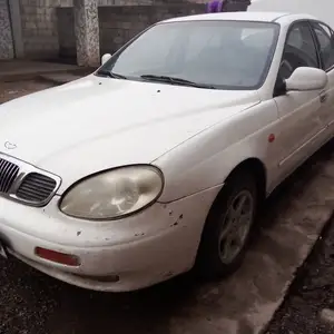 Daewoo Leganza, 2001