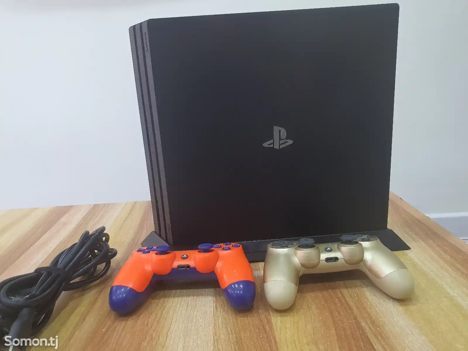 Игровая приставка Sony PlayStation 4 Pro 1Tb-6