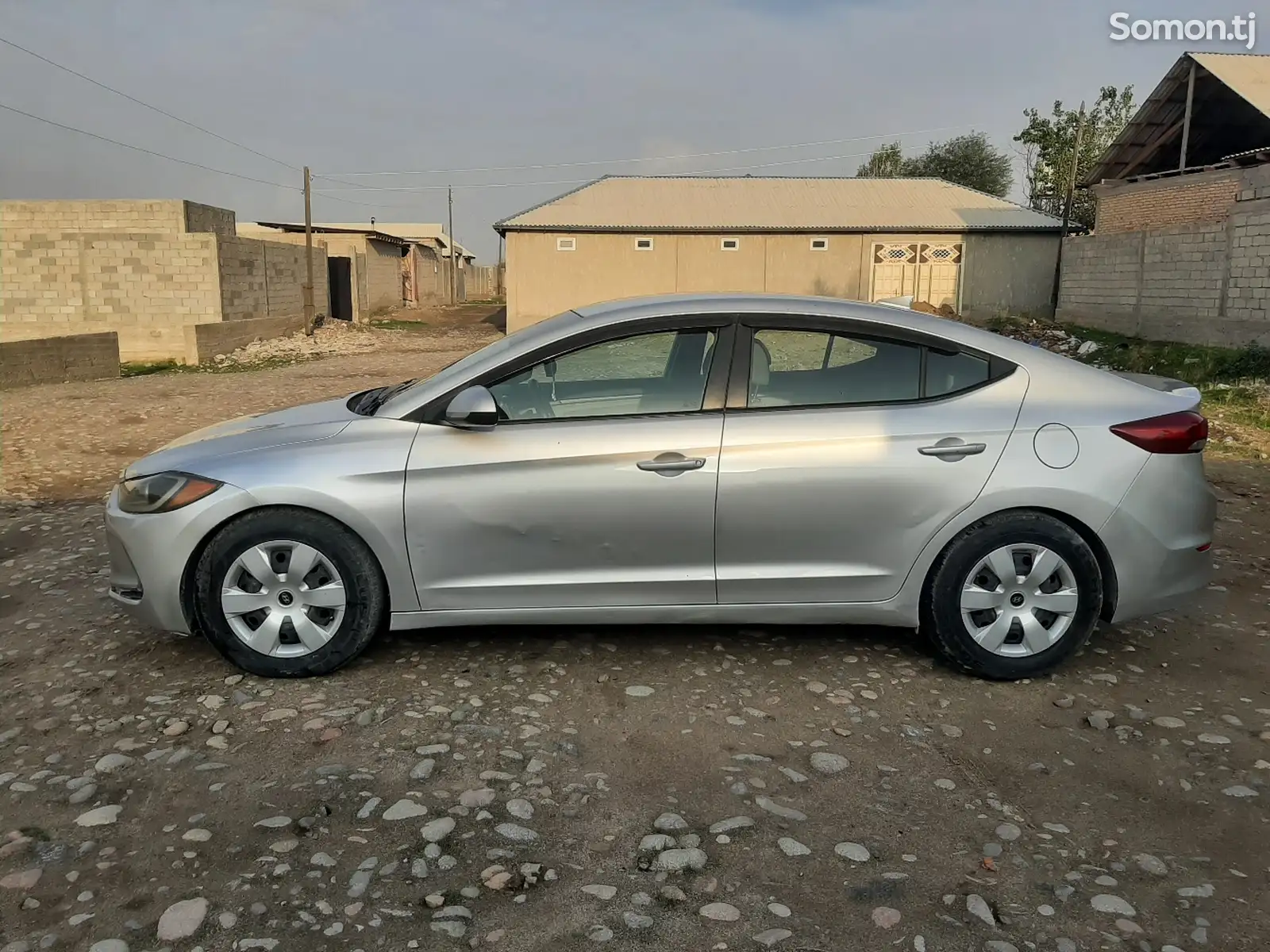 Hyundai Elantra, 2017-13