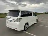 Toyota Vellfire, 2009-2