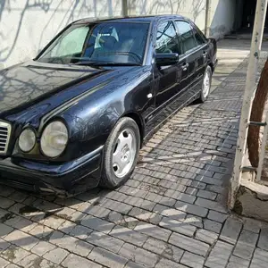 Mercedes-Benz E class, 1998