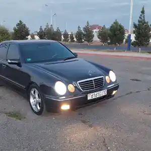 Mercedes-Benz E class, 2000