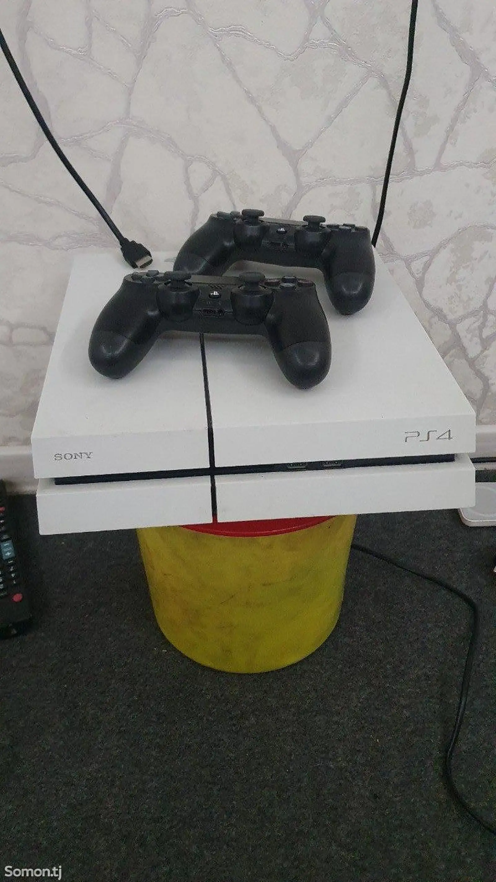 Игровая приставка Sony PlayStation 4 fat-1