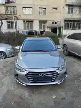 Hyundai Elantra, 2017-2