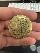 Монета Bitcoin-3