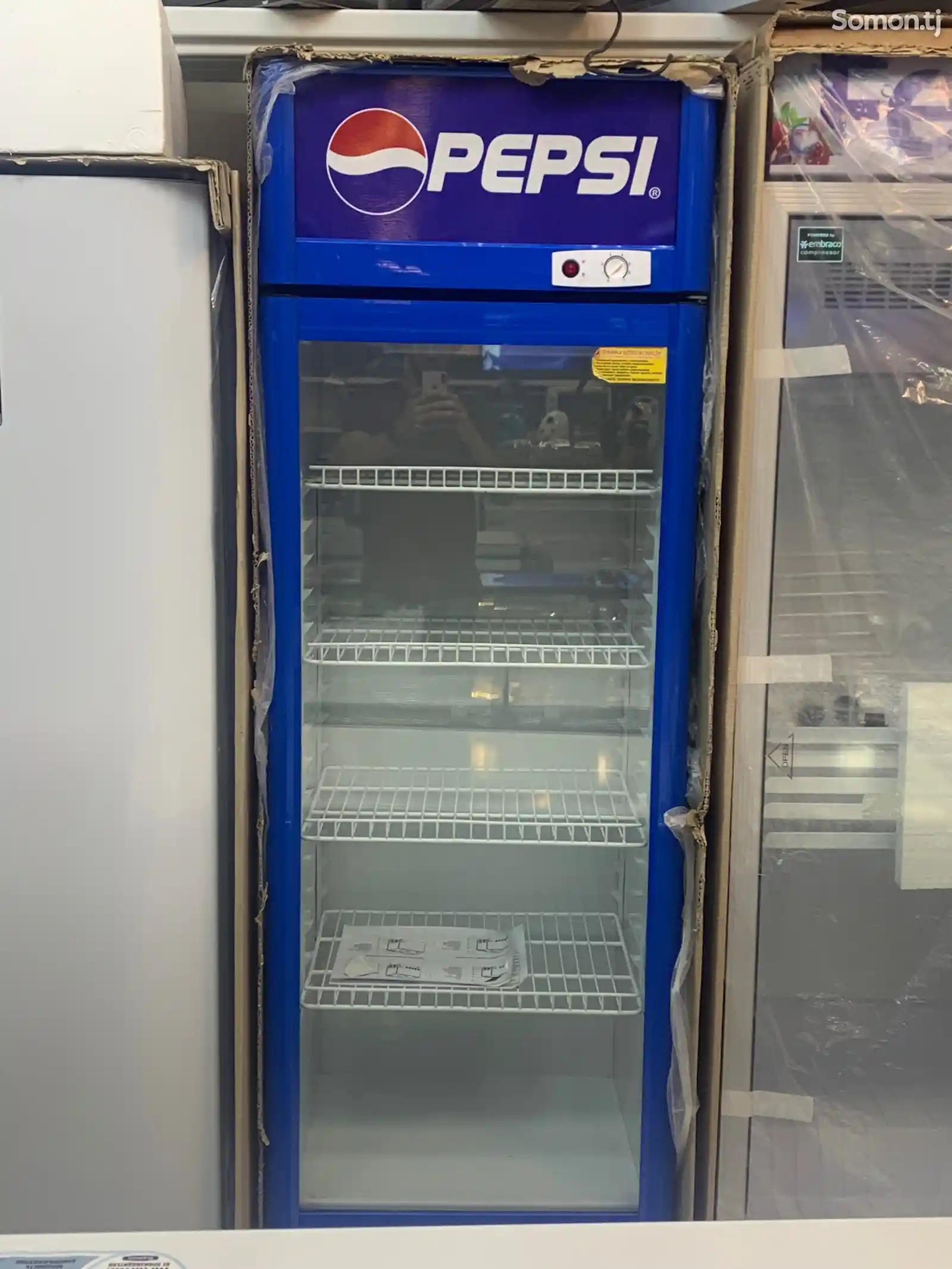 Витринный холодильник Pepsi-1
