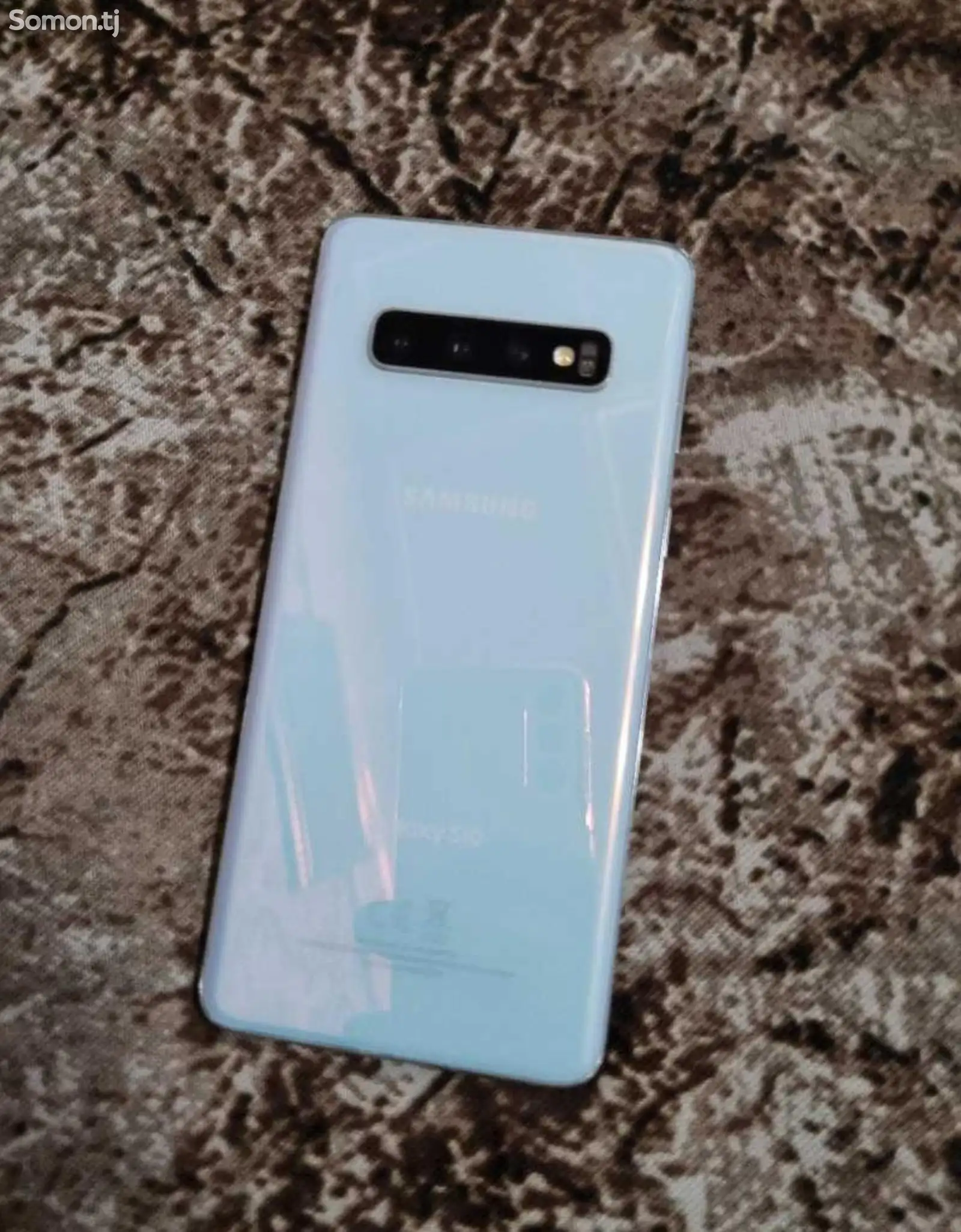 Samsung Galaxy S10+-1