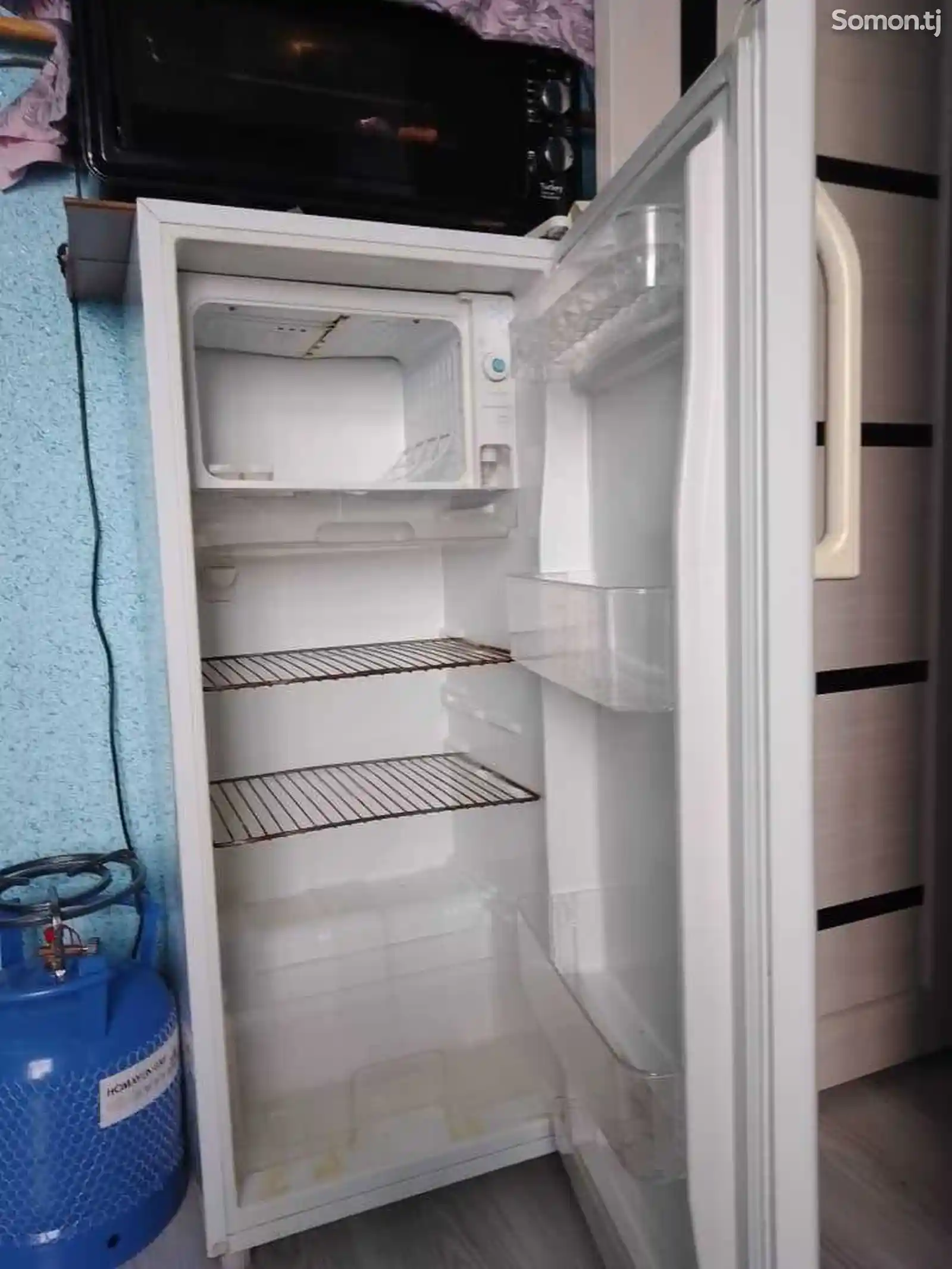 Холодильник Almas-2