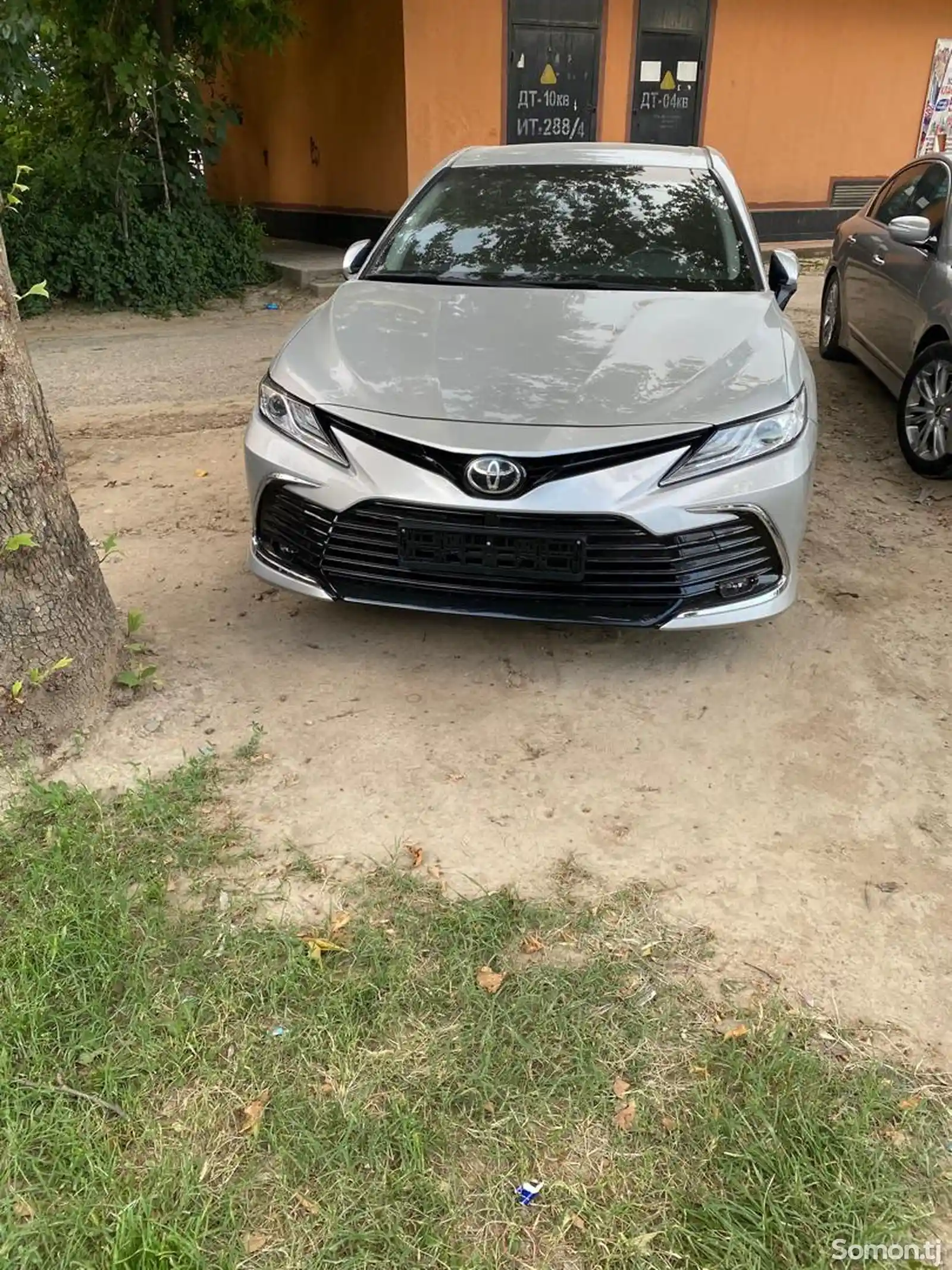 Toyota Camry, 2018-1