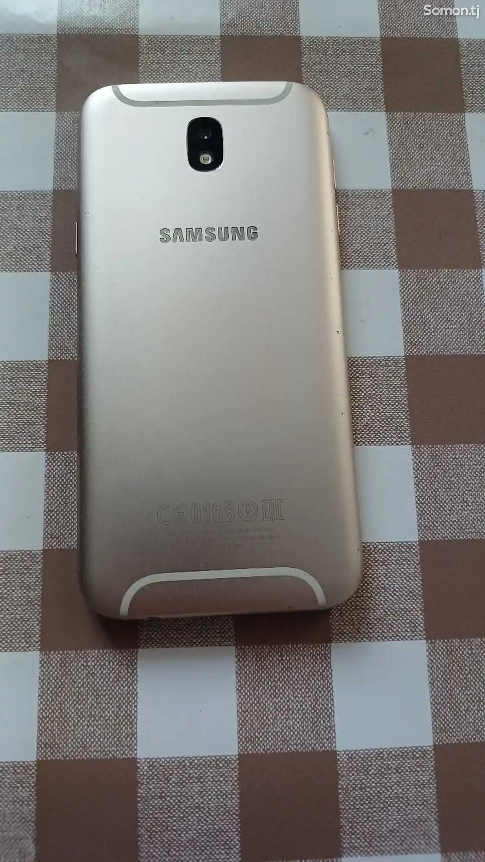 Samsung Galaxy J5 Pro 32Gb-1