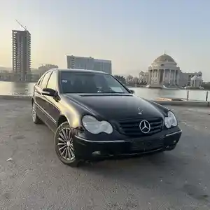 Mercedes-Benz C class, 2004