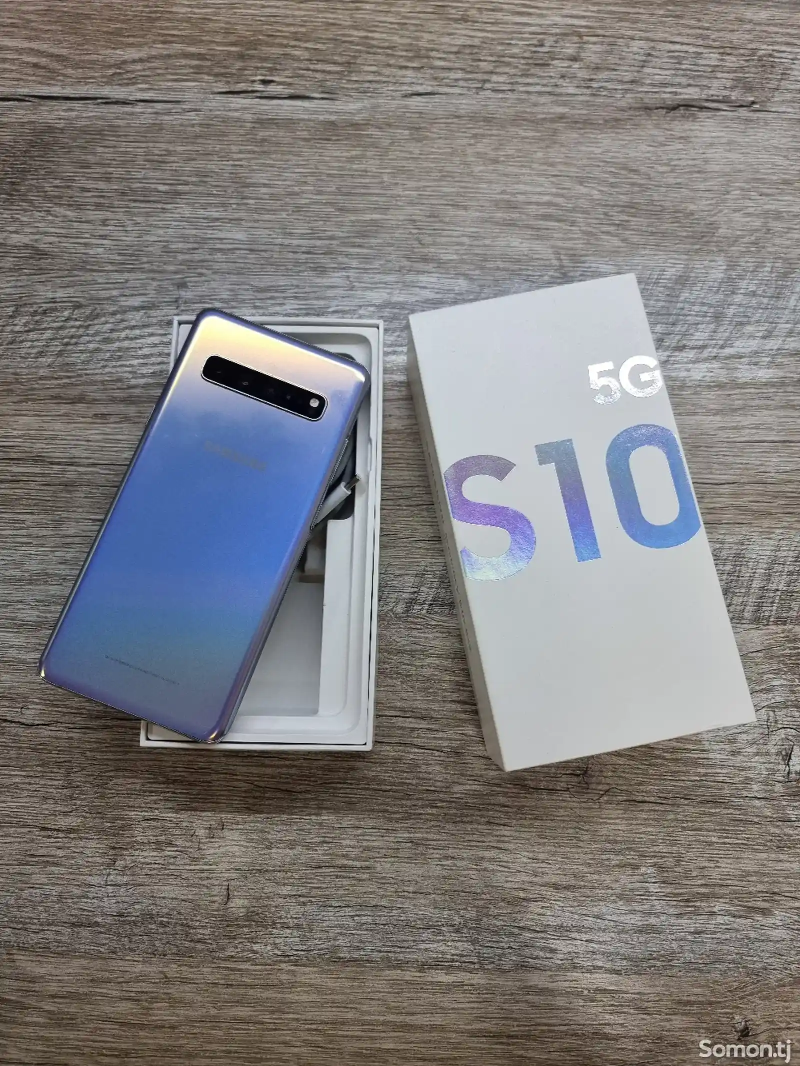 Samsung Galaxy S10 5G-1